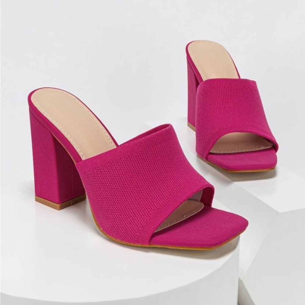 BOUTIQUE BRAND NEW NEVER WORN Size 9